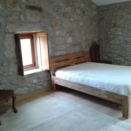 Palheiro - Casa De Ferias Mansores Arouca * Agras